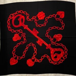 Scarf 45" x 45" 100% Silk Heart & Lock Pattern